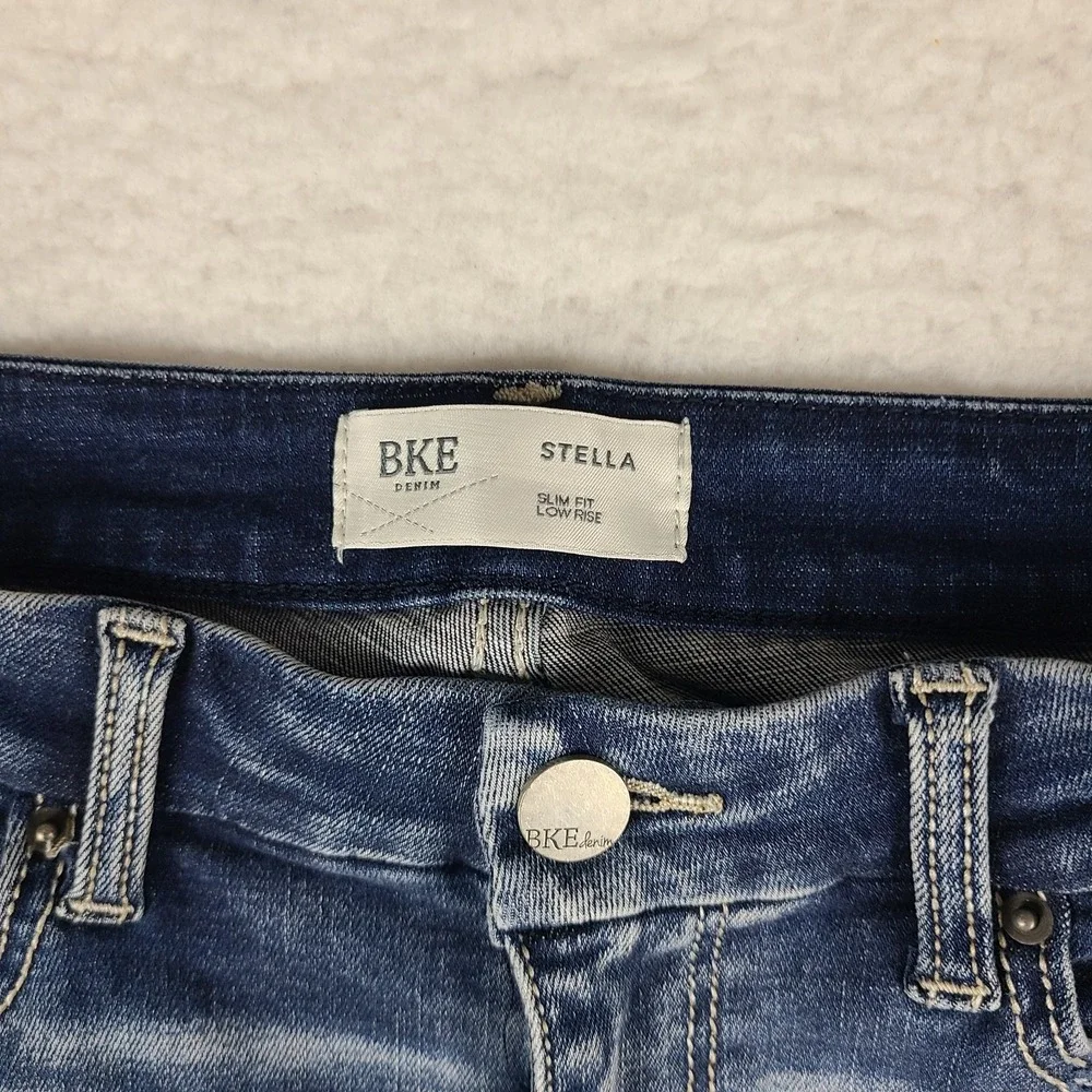 Buckle Jeans Womens 30 Blue Stella Slim Fit Low Rise Medium Wash BKE Denim *